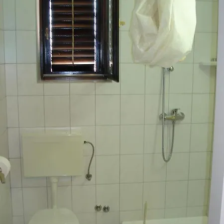 Lägenhet With Parking Space Tribunj, Vodice - 12529