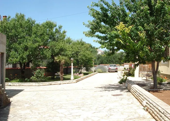 With Parking Space Tribunj, Vodice - 12529 * Tribunj (Sibenik-Knin)